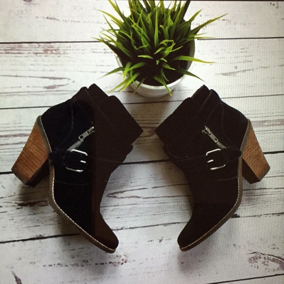 Dolce Vita Shoes - Dolce Vita Black Suede Buckle Zipper Ankle Boots